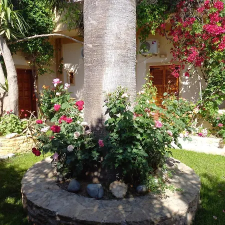 Guest house Aretoussa