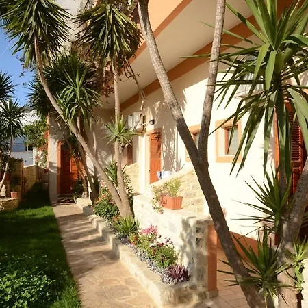 Aretoussa 3* Pitsidia