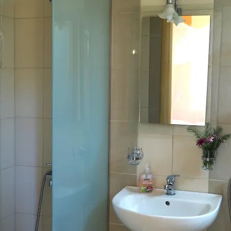 Guest house Aretoussa